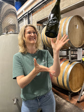 Laden Sie das Bild in den Galerie-Viewer, Exklusive Premiere: Riesling Pet Nat – Winzerin-Edition ✨
